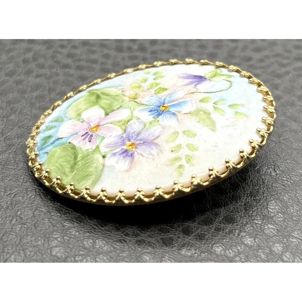 Vintage Hand Painted Porcelain Violet Pansy Flower Brooch Gold Tone